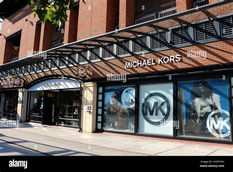 Store Directory 1 Michael Kors Stores in Portsmouth, United 